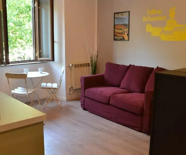 Guest house Need Is Rome